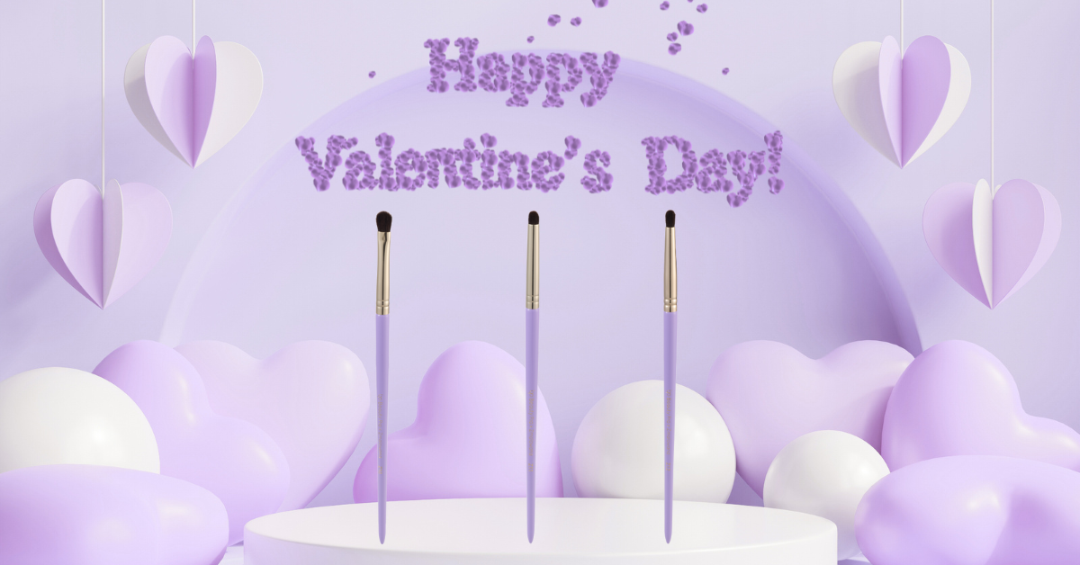 LOVE GLOW EYE DETAIL